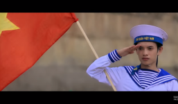 Hot boy kẹo kéo chính thức cho ra mắt MV hướng về tổ quốc